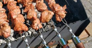 Iešmai su dviguba “šakute” - Lietuvoje, Latvijoje, Estijoje, Lenkijoje ir Vokietijoje